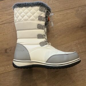 Sporto Winter Park Women's Cream and Gray Quilted Winter Boots